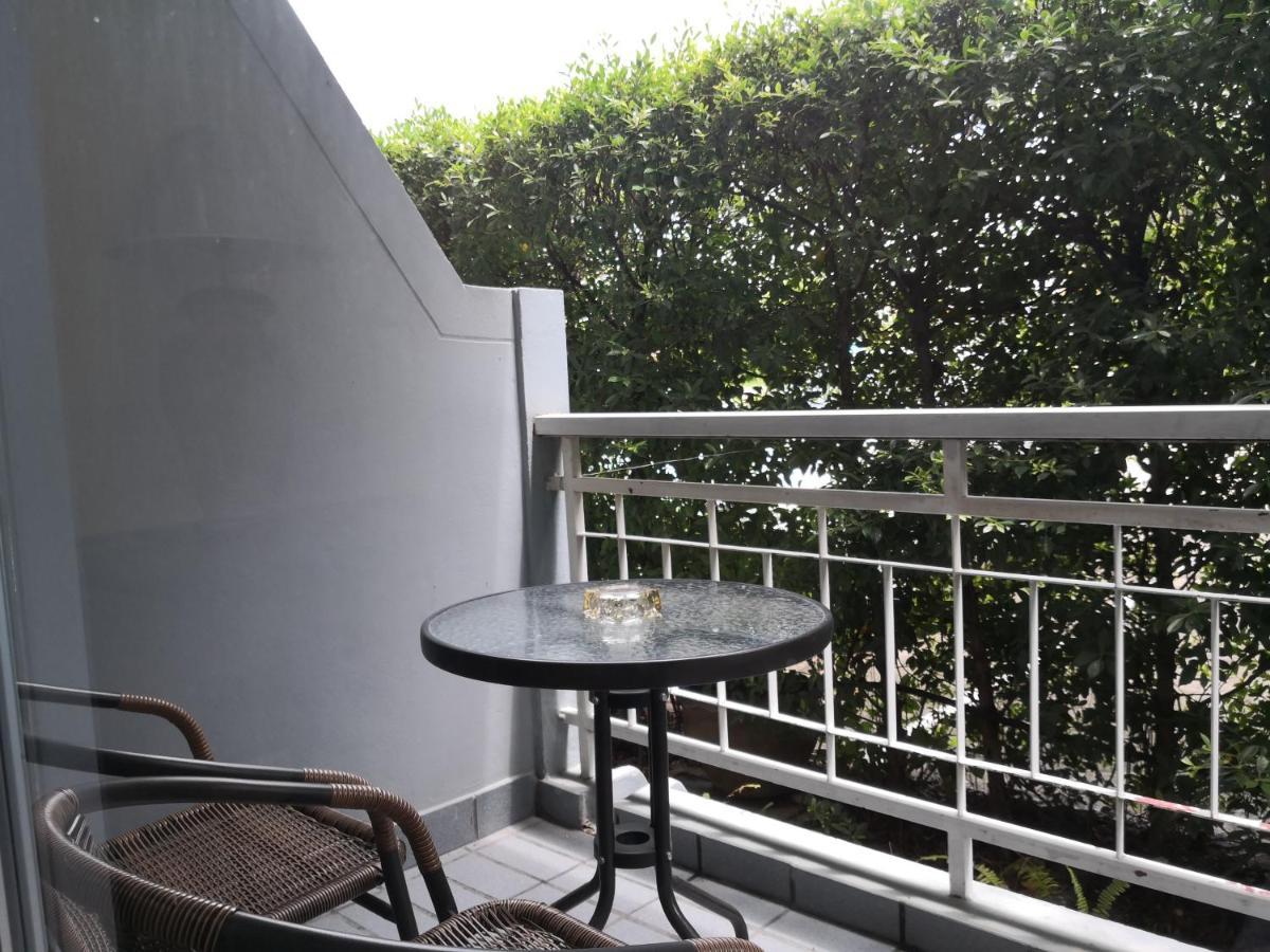 Baan Suksiri Hotel HHQ Exterior foto