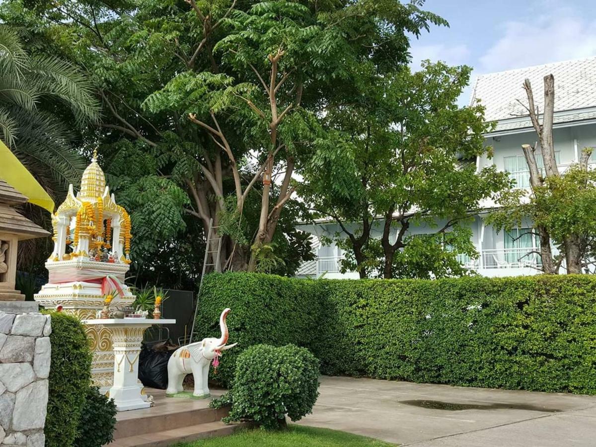 Baan Suksiri Hotel HHQ Exterior foto